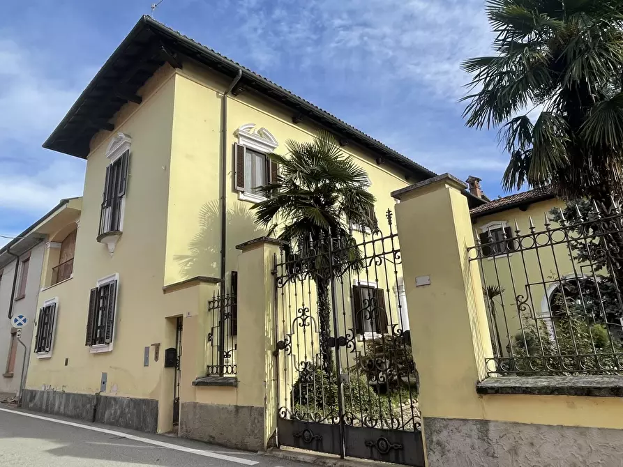 Immagine 1 di Casa indipendente in vendita  in via michelangelo leonardi a Casalbeltrame