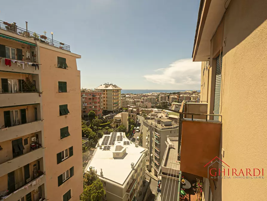 Immagine 1 di Appartamento in vendita  in VIA GIUSEPPE SAPETO a Genova