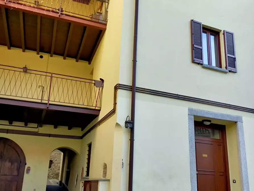 Immagine 1 di Appartamento in vendita  in Via Santa Maria a Cantu'