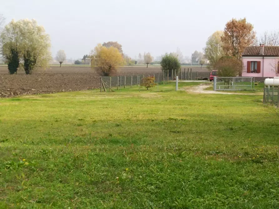 Immagine 1 di Terreno edificabile in vendita  a Ceregnano