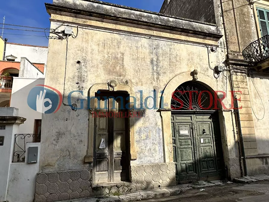 Immagine 1 di Casa indipendente in vendita  in Via Putignano a Monteroni Di Lecce