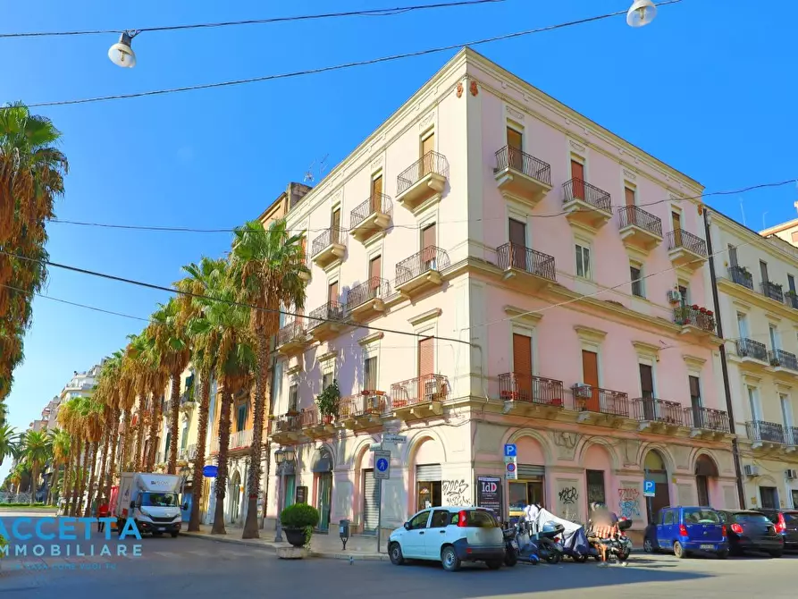 Immagine 1 di Appartamento in vendita  in Corso Umberto I a Taranto