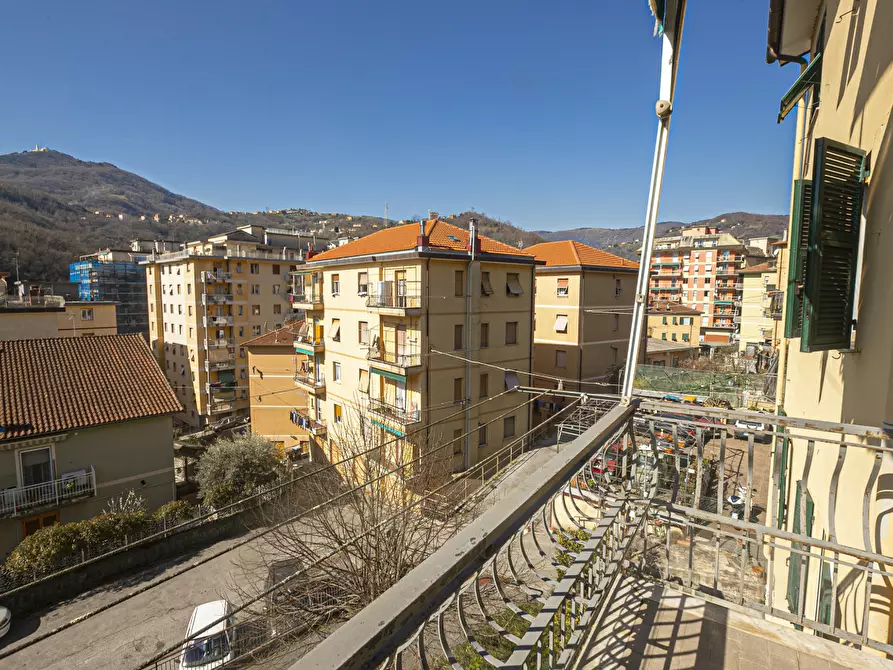 Immagine 1 di Appartamento in vendita  in Via Rapallo a Campomorone