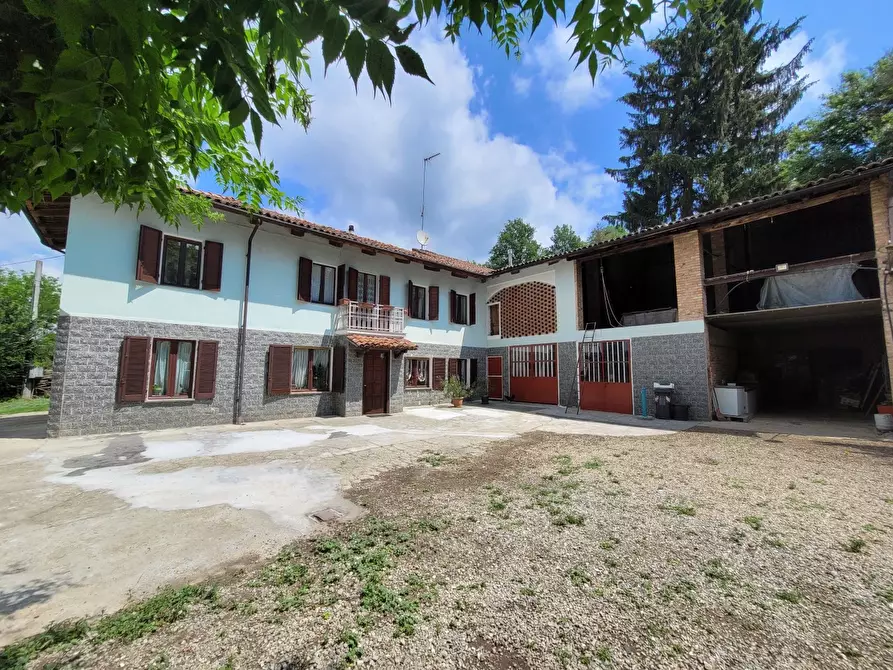 Immagine 1 di Casa indipendente in vendita  in Località Valleversa a Asti
