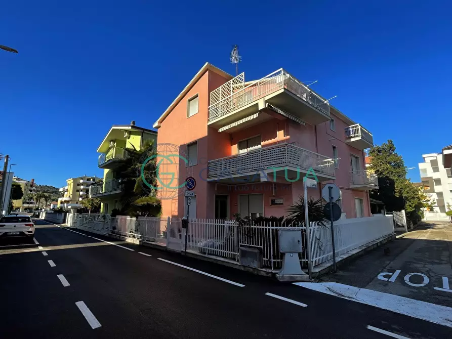 Immagine 1 di Appartamento in vendita  in Via Umbria a Alba Adriatica