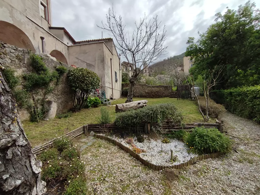 Immagine 1 di Villa in vendita  in Via Fortunato a Castiglione Del Genovesi