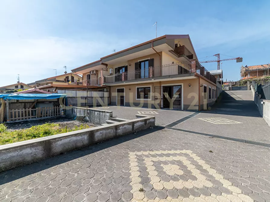 Immagine 1 di Villa in vendita  in Via Papa Giovanni XXIII a Aci Sant'antonio