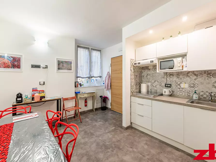 Immagine 1 di Appartamento in vendita  in PIAZZETTA BARISONE a Genova