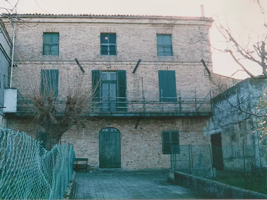 Immagine 1 di Villa in vendita  in via del tesoro a Ancona