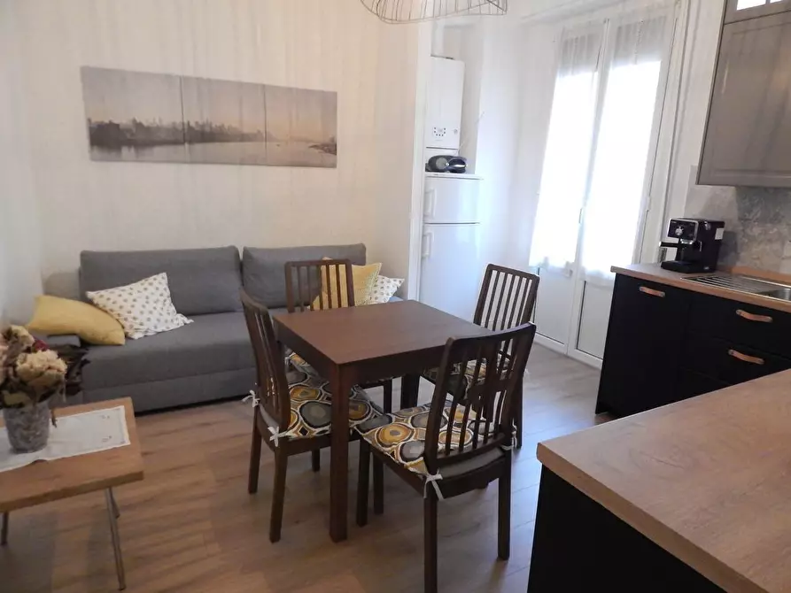 Immagine 1 di Appartamento in affitto  in via sanguinetti a Parma