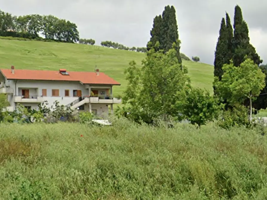 Immagine 1 di Villa in vendita  a Bellante