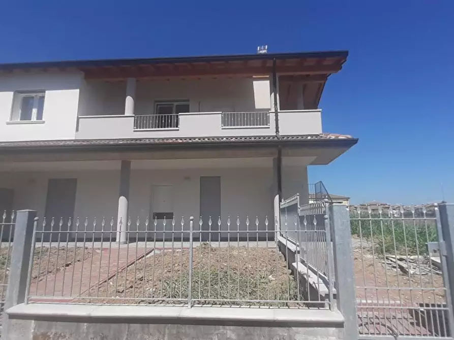 Immagine 1 di Appartamento in vendita  in Viale Paolo VI a Alfianello