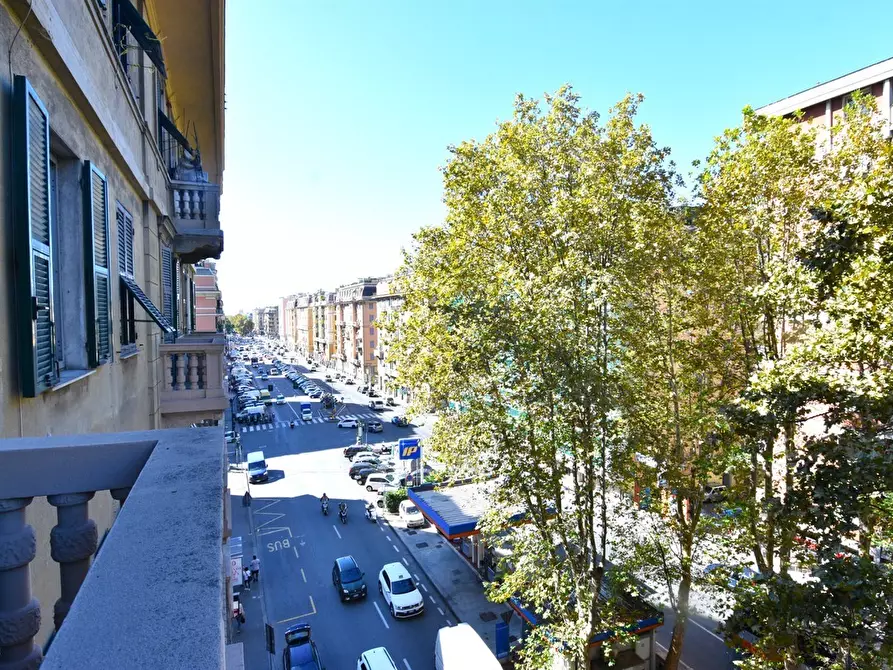 Immagine 1 di Appartamento in vendita  in Corso Sardegna a Genova