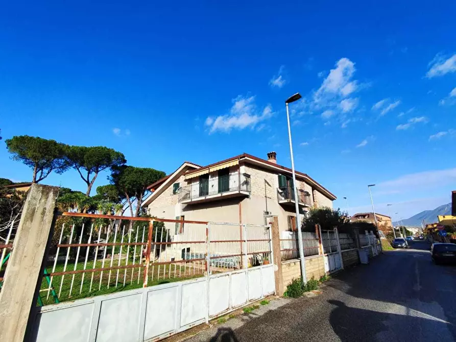 Immagine 1 di Appartamento in vendita  in Via Gerolamo Ramorino a Guidonia Montecelio