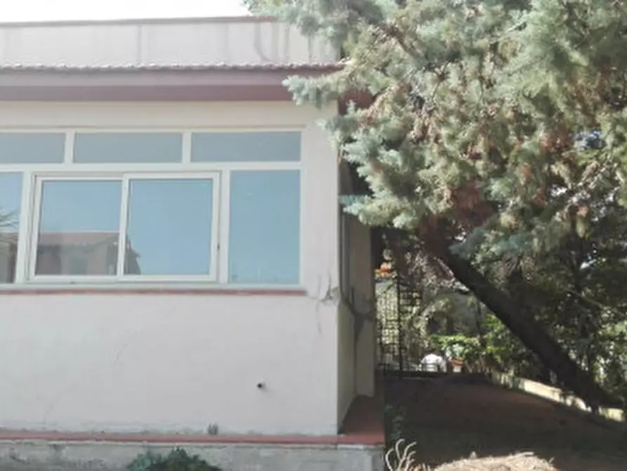 Immagine 1 di Casa indipendente in vendita  a Monreale