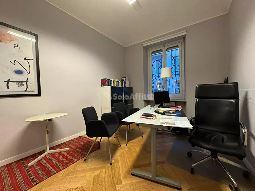 Immagine 1 di Ufficio in affitto  in Via delle Alpi a Torino