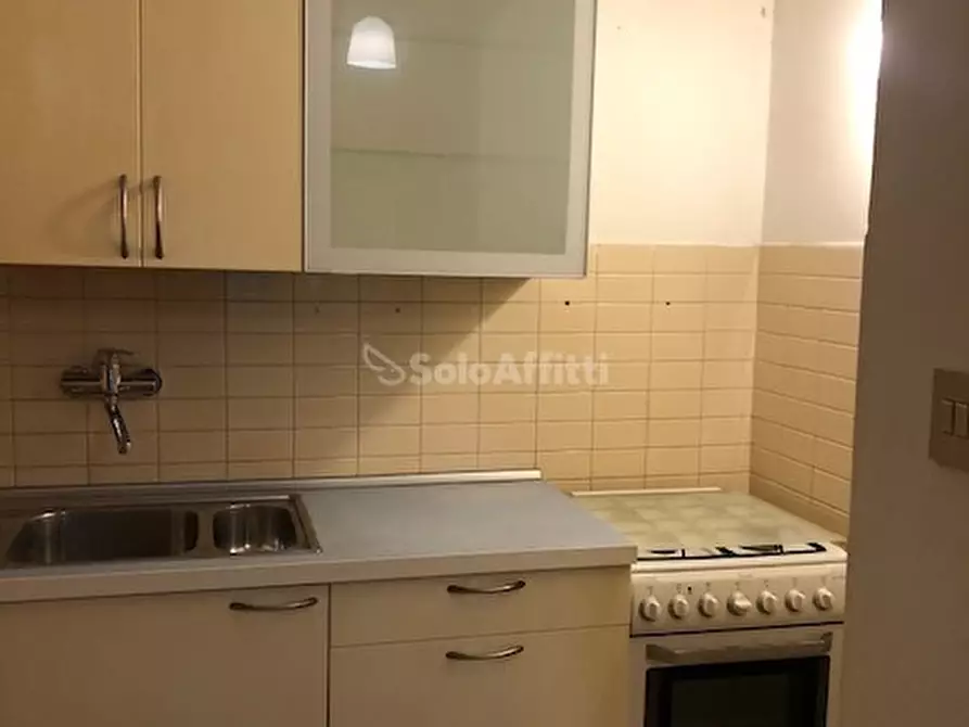 Immagine 1 di Appartamento in affitto  in via Capodistria a Trieste