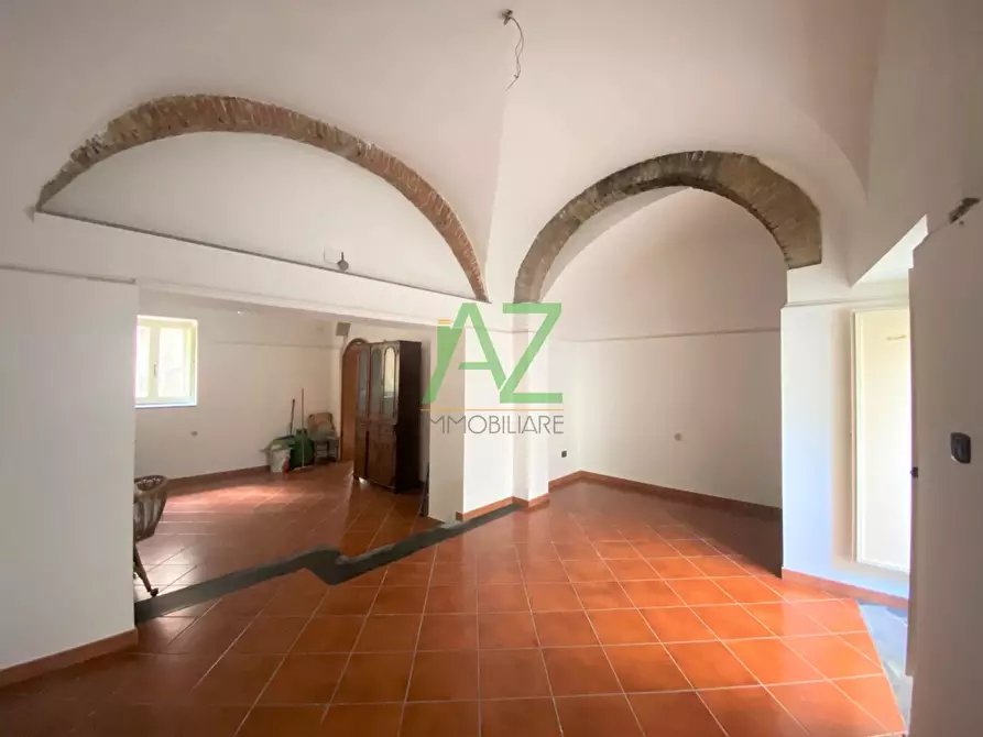 Immagine 1 di Casa indipendente in vendita  in Via Duca di Bergamo a Camporotondo Etneo