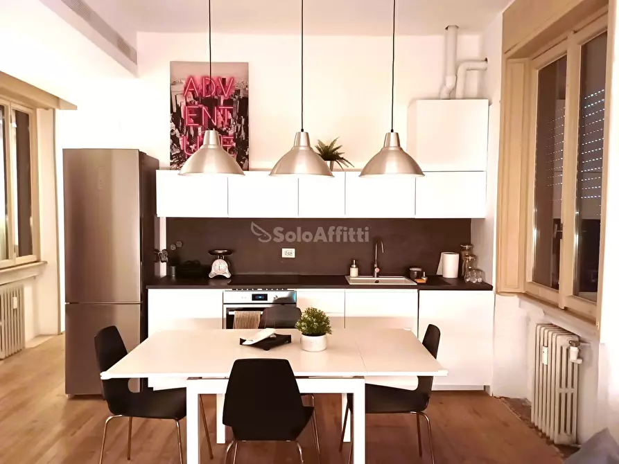Immagine 1 di Appartamento in affitto  in Piazza Monte Grappa a Varese