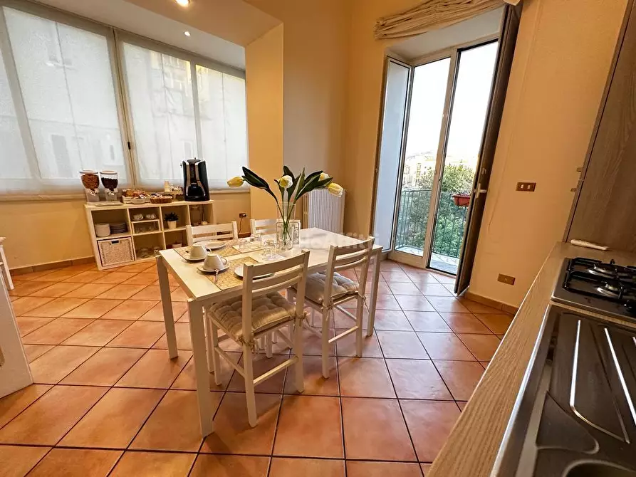 Immagine 1 di Appartamento in affitto  in Via Cristoforo Colombo a Caserta
