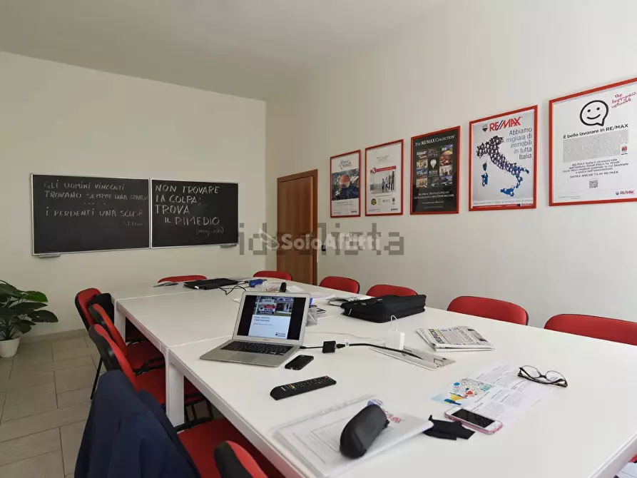 Immagine 1 di Ufficio in affitto  in Via Alessandro Manzoni a Crema
