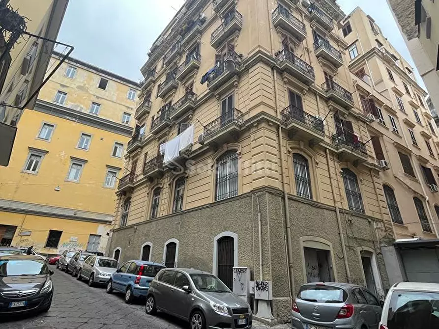 Immagine 1 di Magazzino in affitto  in Via Ferri Vecchi a Napoli