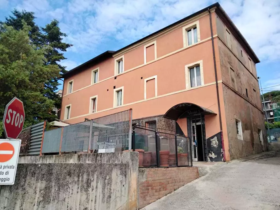 Immagine 1 di Negozio in affitto  in Strada Tuderte a Perugia