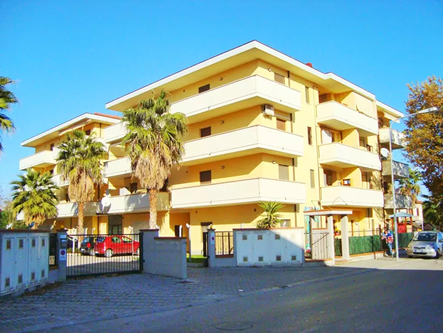 Immagine 1 di Appartamento in vendita  in Via A. Moro a Manoppello