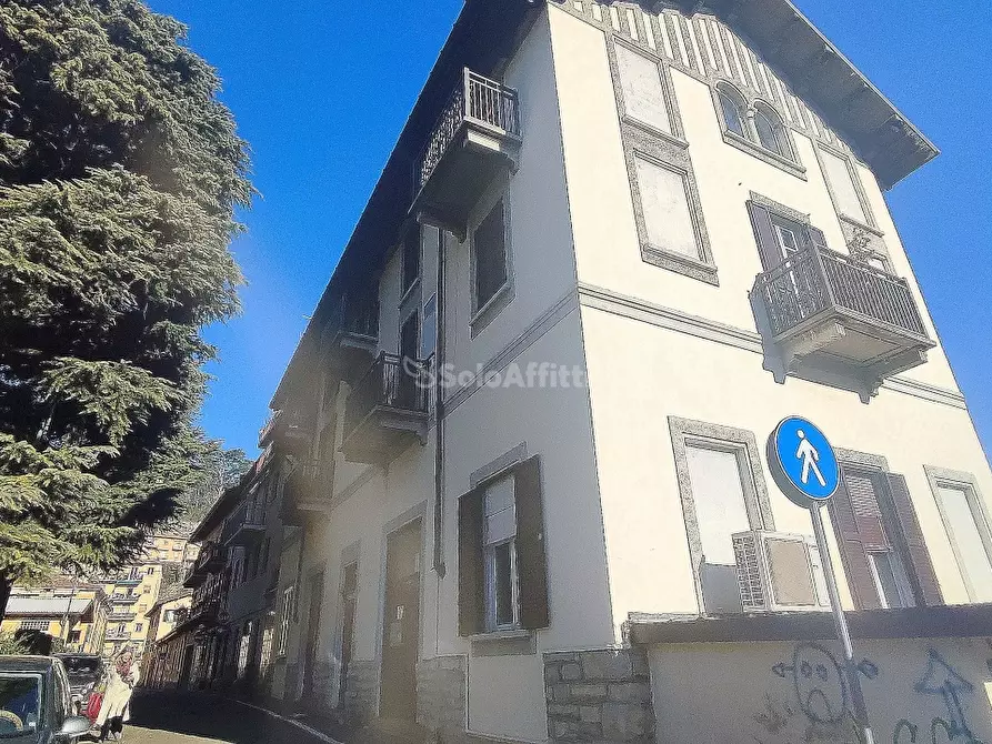 Immagine 1 di Appartamento in affitto  in Via Trento a Cernobbio
