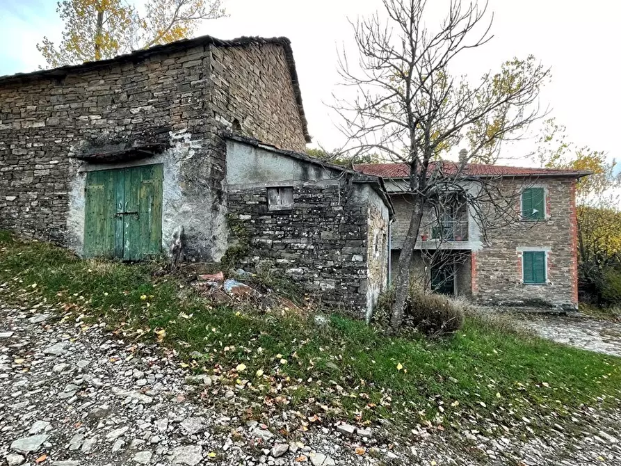 Immagine 1 di Rustico / casale in vendita  in pessola casa gasparone a Varsi