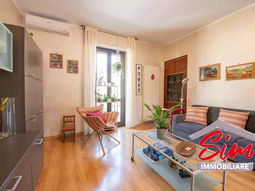 Immagine 1 di Appartamento in vendita  in Via Chiodini a Romentino