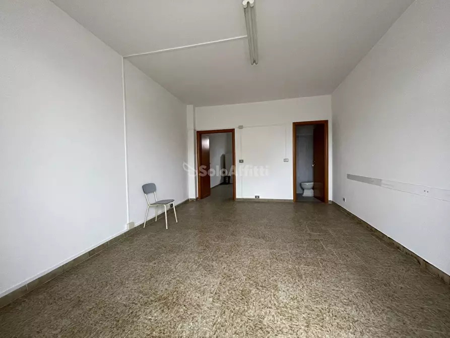Immagine 1 di Negozio in affitto  in Via Santa Maria Goretti a Nettuno