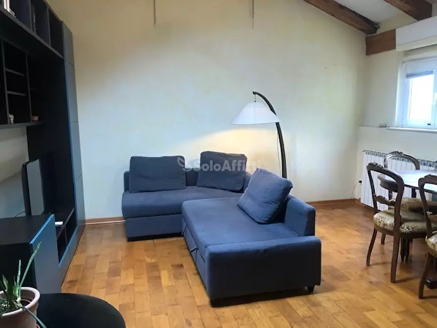 Immagine 1 di Appartamento in affitto  in via Ponchielli a Trieste