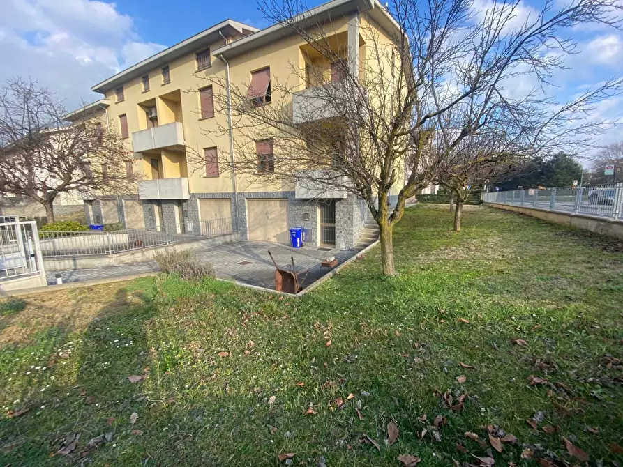 Immagine 1 di Villa in vendita  in Via Verdi a Medesano