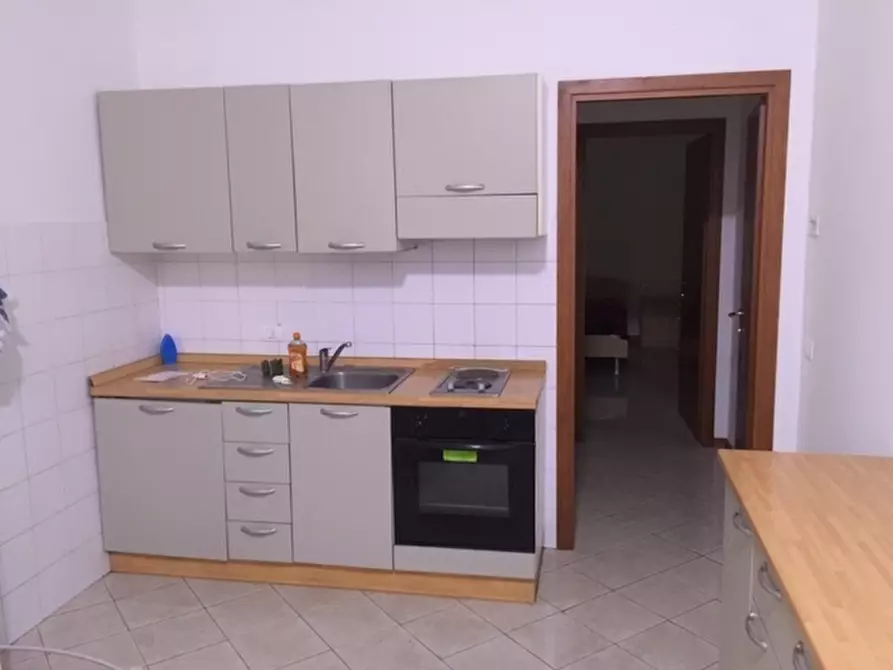 Immagine 1 di Appartamento in affitto  a Pistoia
