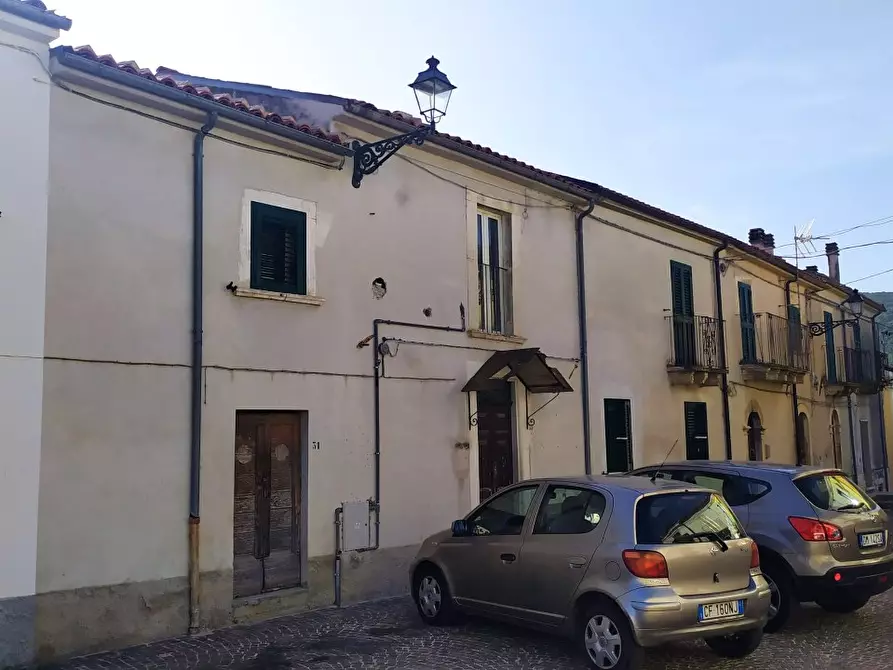 Immagine 1 di Casa indipendente in vendita  in Piazza Castello a Manoppello