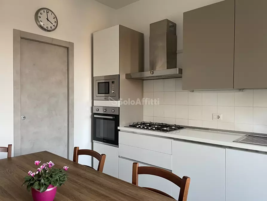 Immagine 1 di Appartamento in affitto  in VIA ENRICO TOTI a Bernate Ticino