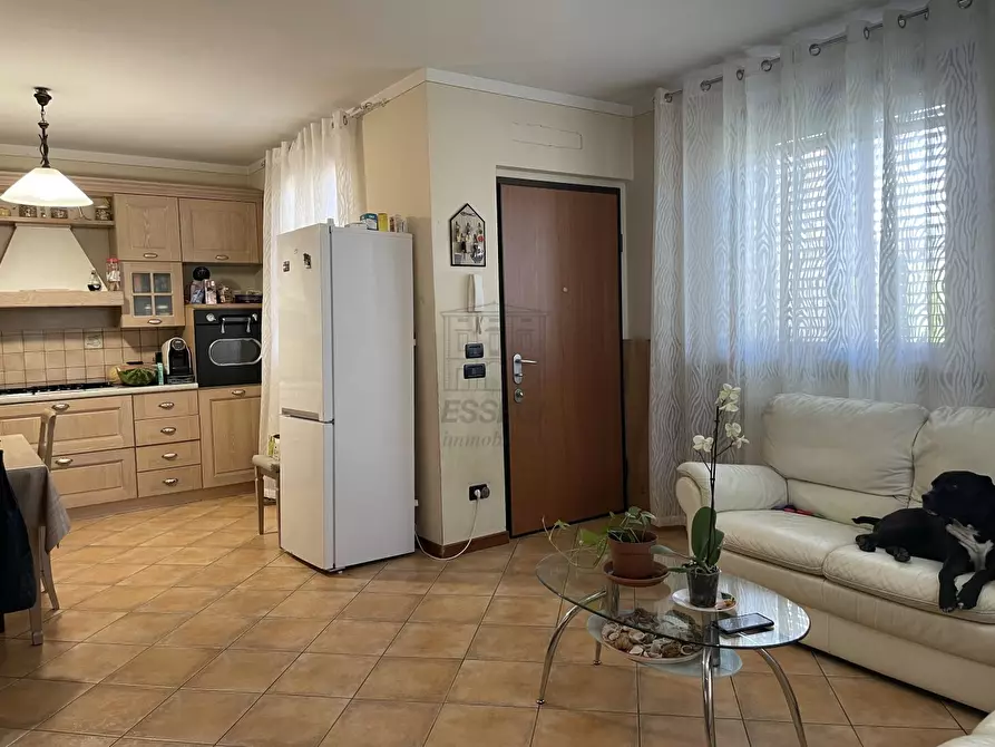 Immagine 1 di Appartamento in vendita  in Via Romana Ovest a Porcari