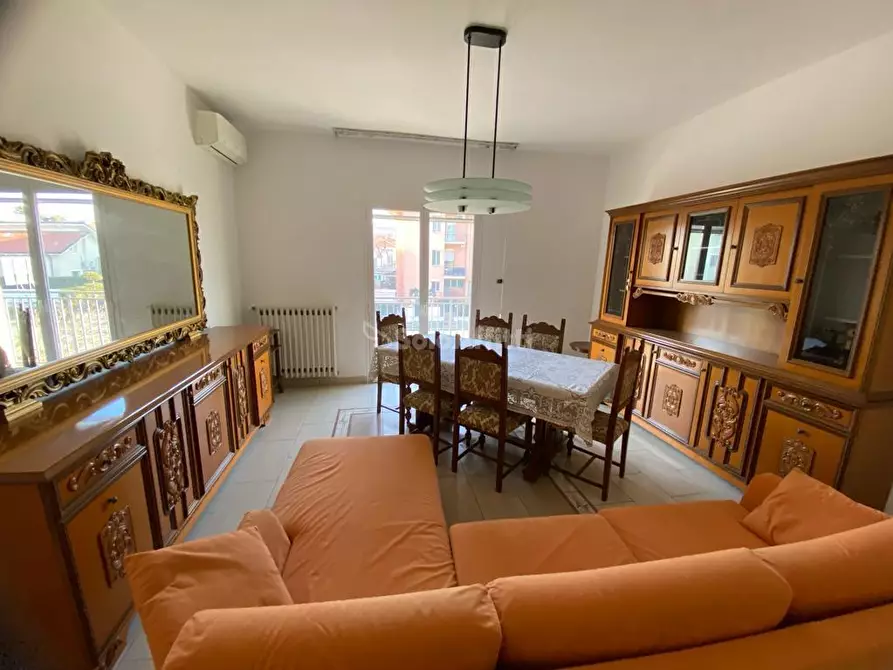 Immagine 1 di Appartamento in affitto  in Viale Leonardo da Vinci a Rimini