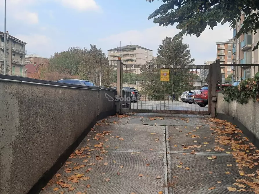 Immagine 1 di Posto auto in affitto  in CORSO FRANCIA a Torino