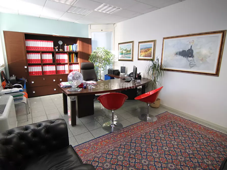 Immagine 1 di Ufficio in affitto  in via circonvallazione nuova a Rimini