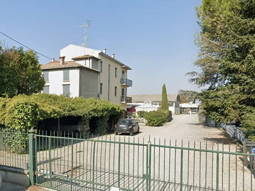 Immagine 1 di Appartamento in vendita  in Via Maestà a Montechiarugolo