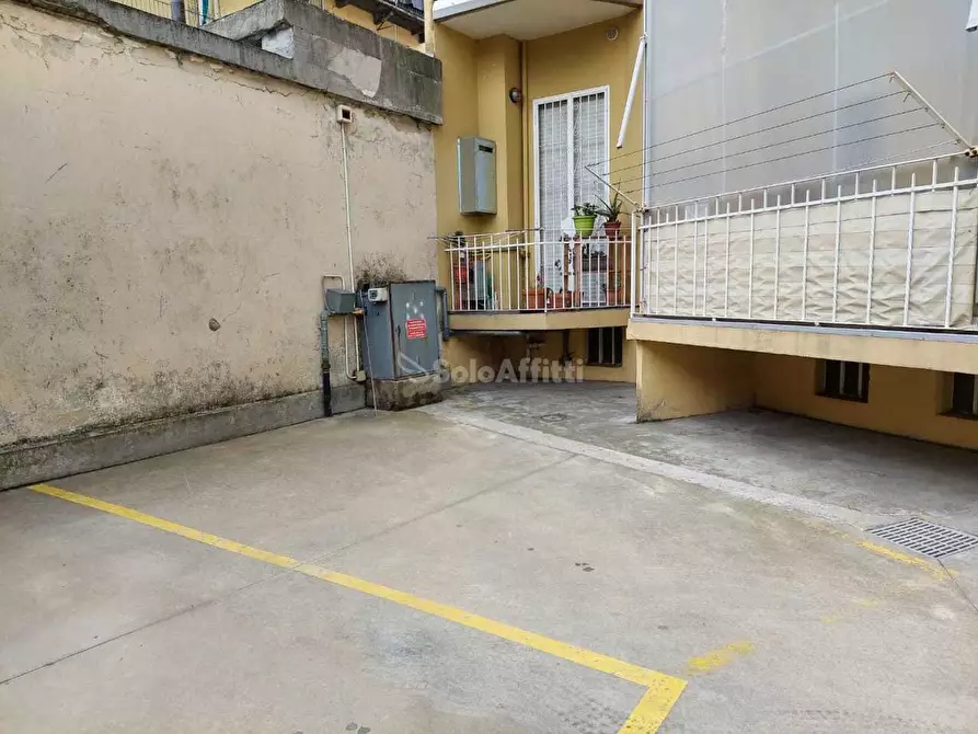 Immagine 1 di Posto auto in affitto  a Torino