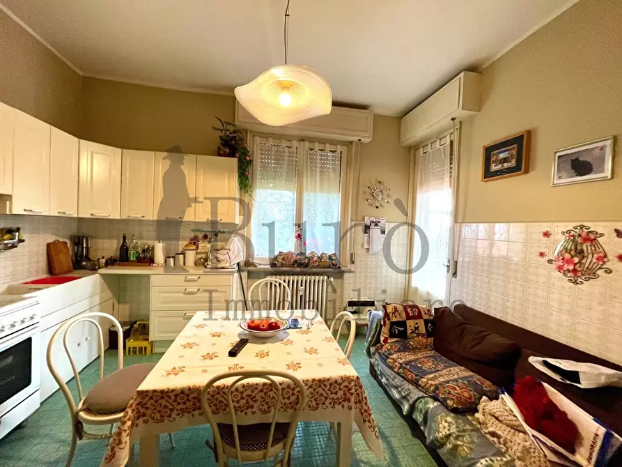 Immagine 1 di Appartamento in vendita  in Via Andrea Portilia a Parma