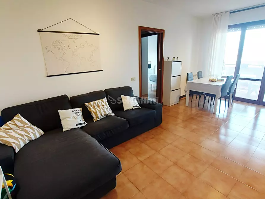 Immagine 1 di Appartamento in affitto  in Via Renato Caccioppoli a Roma
