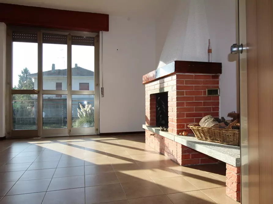 Immagine 1 di Appartamento in vendita  in Via per Arona a Castelletto Sopra Ticino