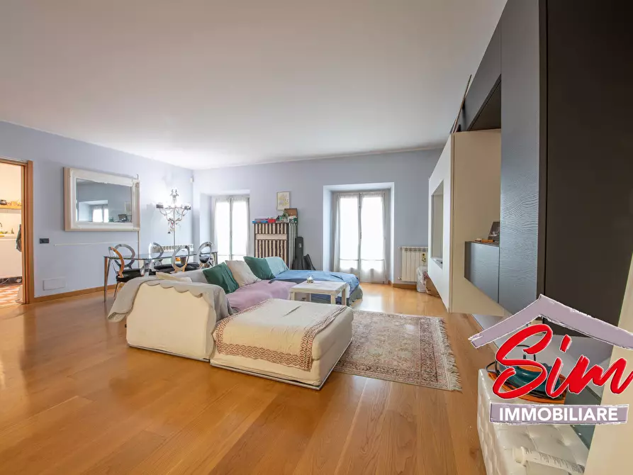 Immagine 1 di Appartamento in vendita  in corso Italia a Novara