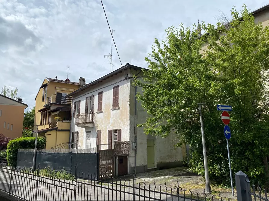 Immagine 1 di Casa indipendente in vendita  in Via Bottego a Salsomaggiore Terme
