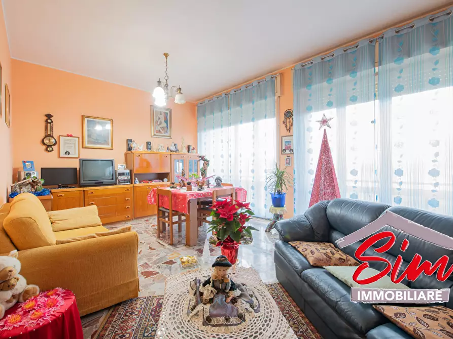 Immagine 1 di Appartamento in vendita  in Via Verbano a Novara