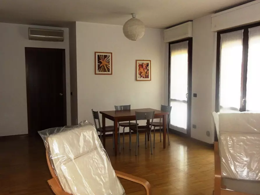 Immagine 1 di Appartamento in affitto  in viale Buonarroti a Novara